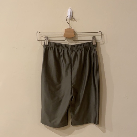 ReVamped high waisted biker shorts, camel, size XS - Picture 2 of 3